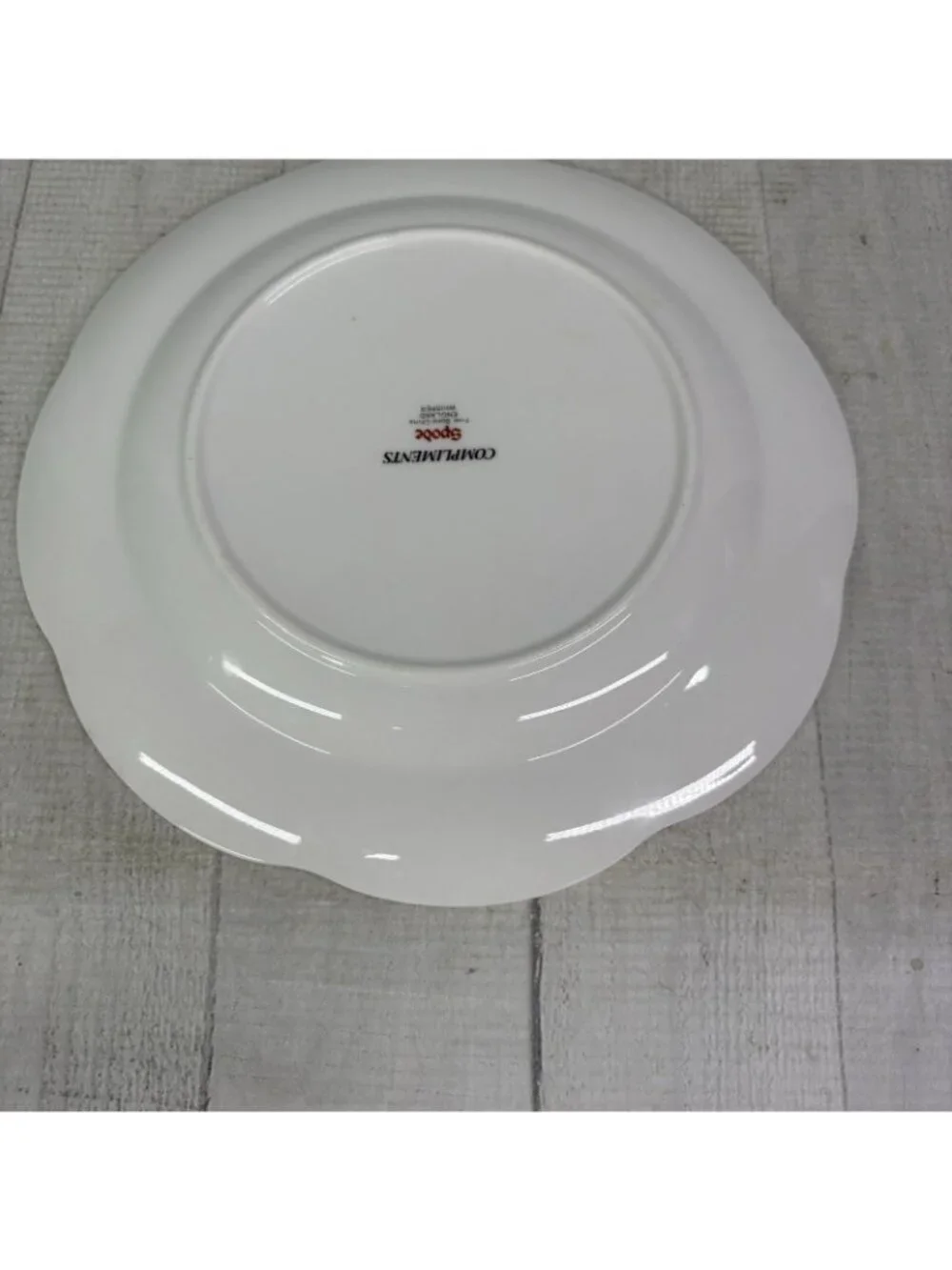 Spode COMLIMENT WHISPER England Gold Swirled Bone China Lunch Plates Set 4 NEW